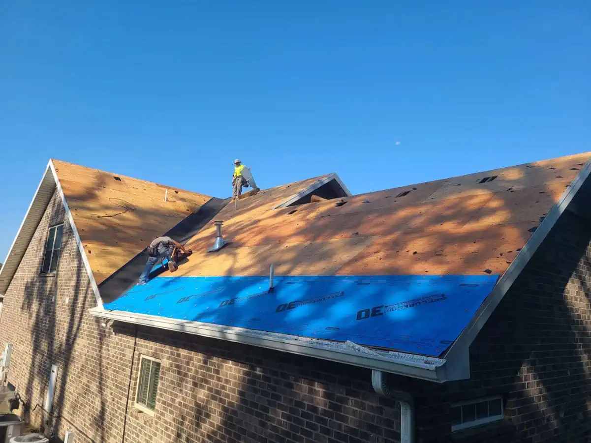 roof-plywood-and-underlayment