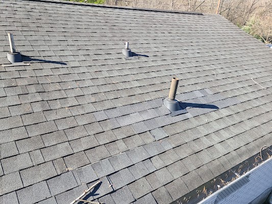 roof repair 37082